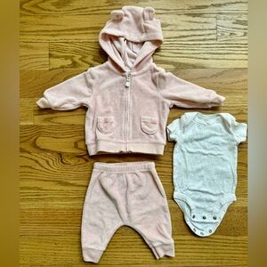 Carter’s velvet tracksuit and onesie set, 0-3 months